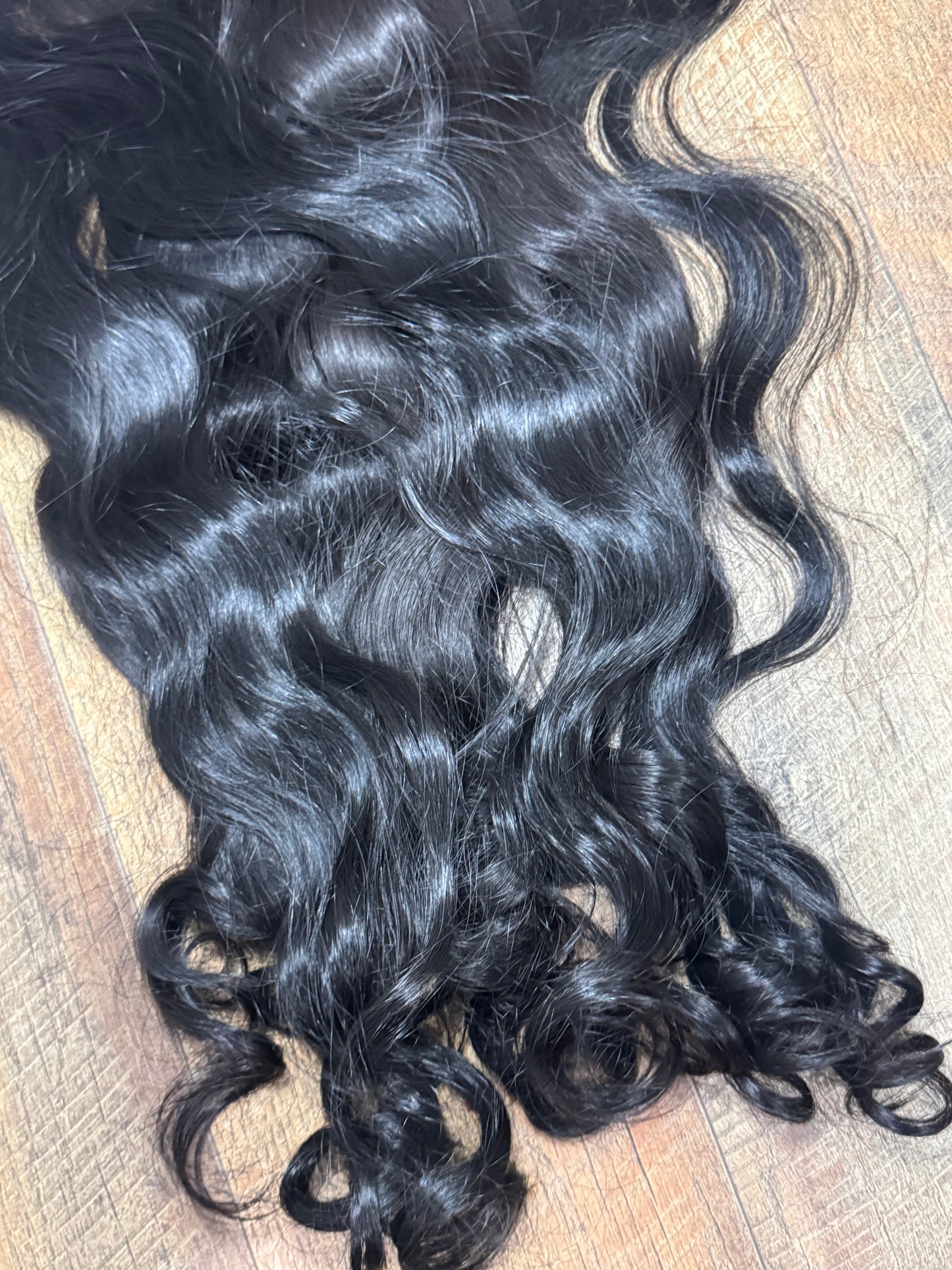 4 Bundles of 32” Raw Cambodian Wavy Human Hair Bundles Deal
