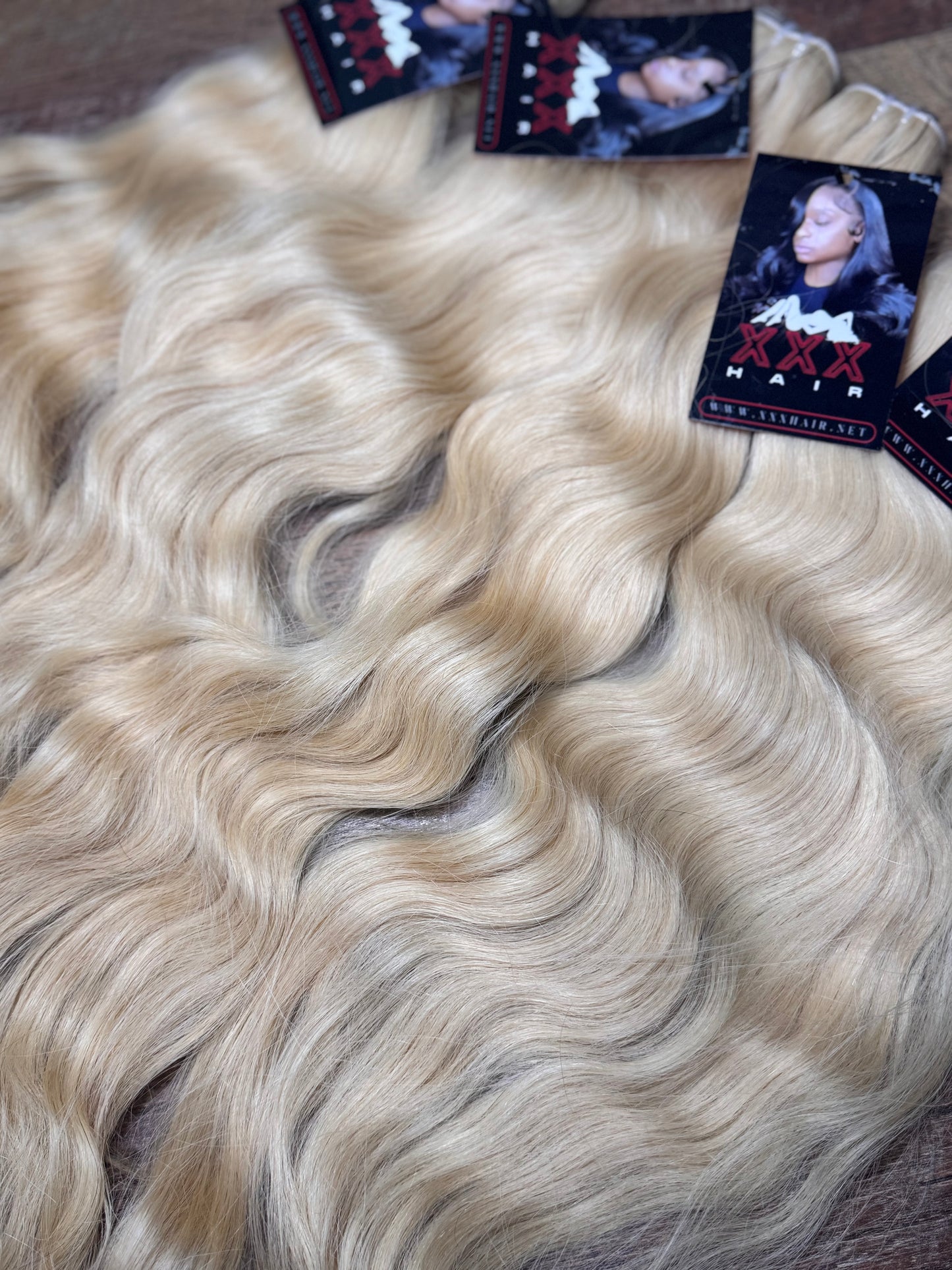 Cambodian Blonde #613 Natural Wavy Hair Bundle