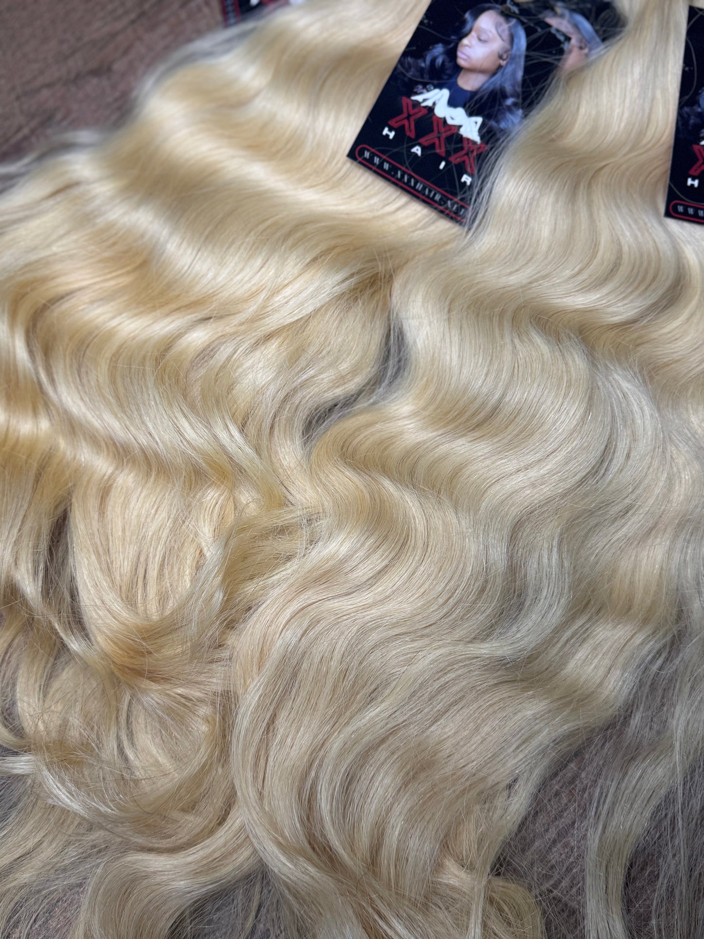 Cambodian Blonde #613 Natural Wavy Hair Bundle