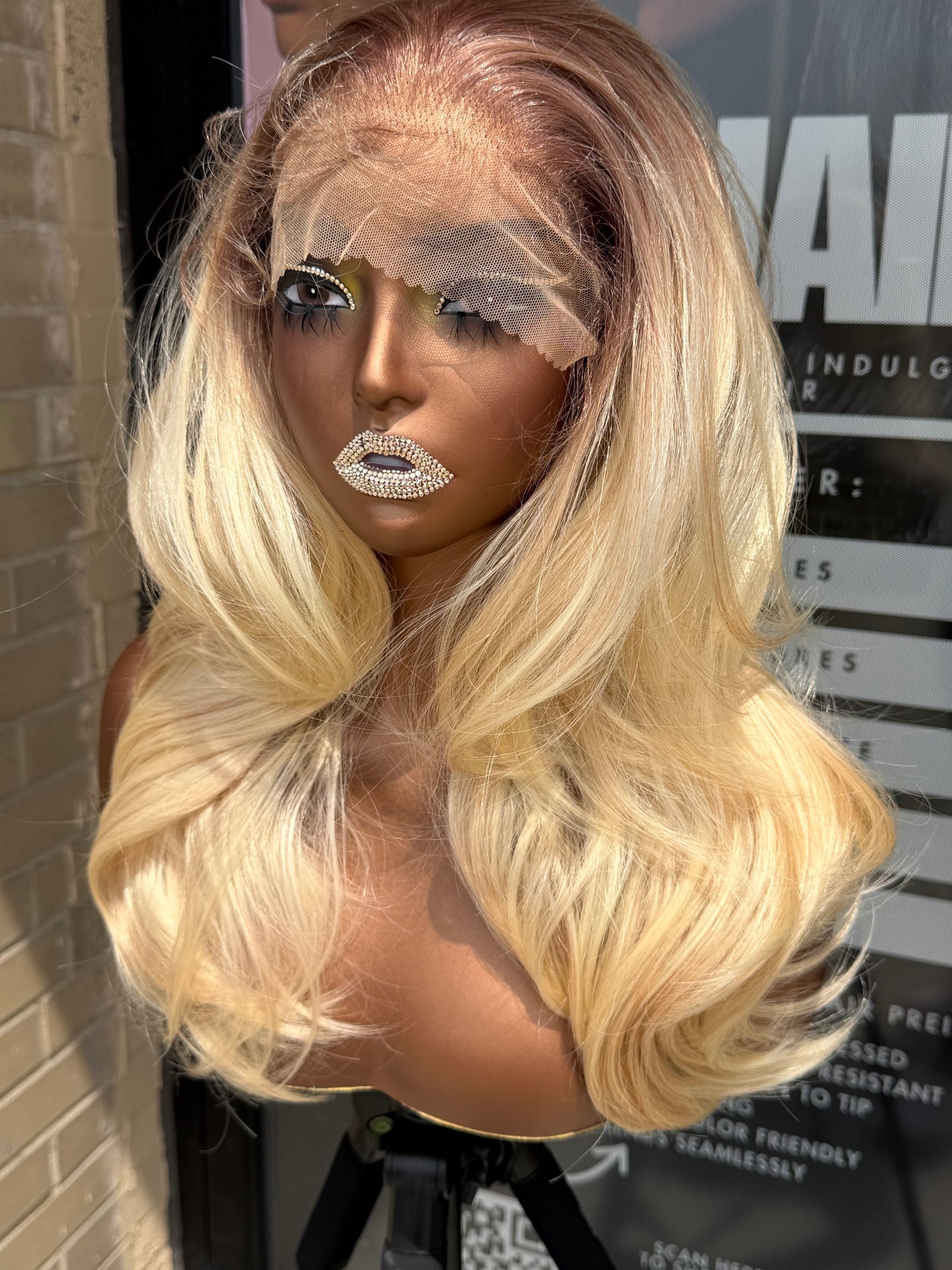 16” Human Blended Synthetic Wig #1b/#613 Blonde Layers 13*6 Transparent Lace Front Wig