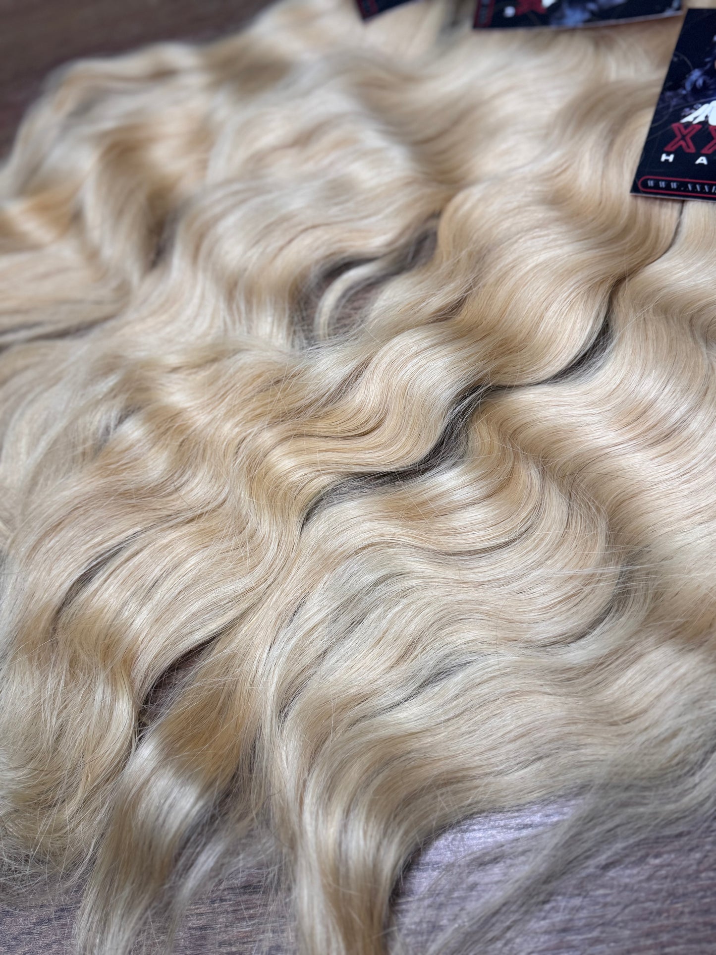 Cambodian Blonde #613 Natural Wavy Hair Bundle