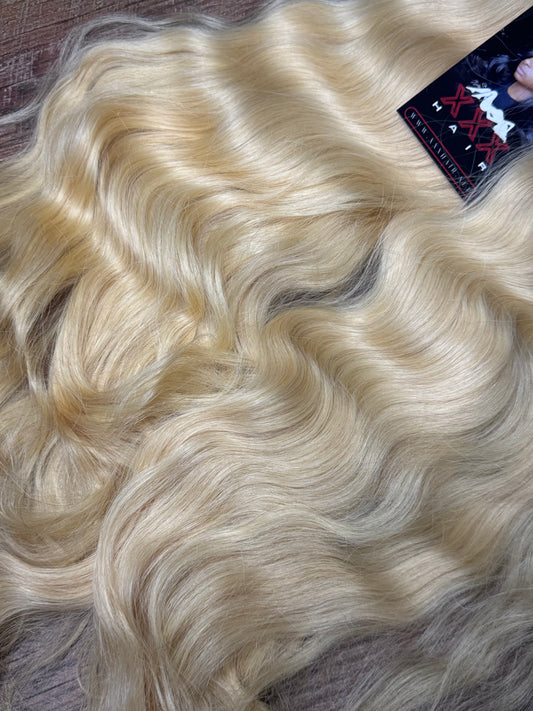 Cambodian Blonde #613 Natural Wavy Hair Bundle