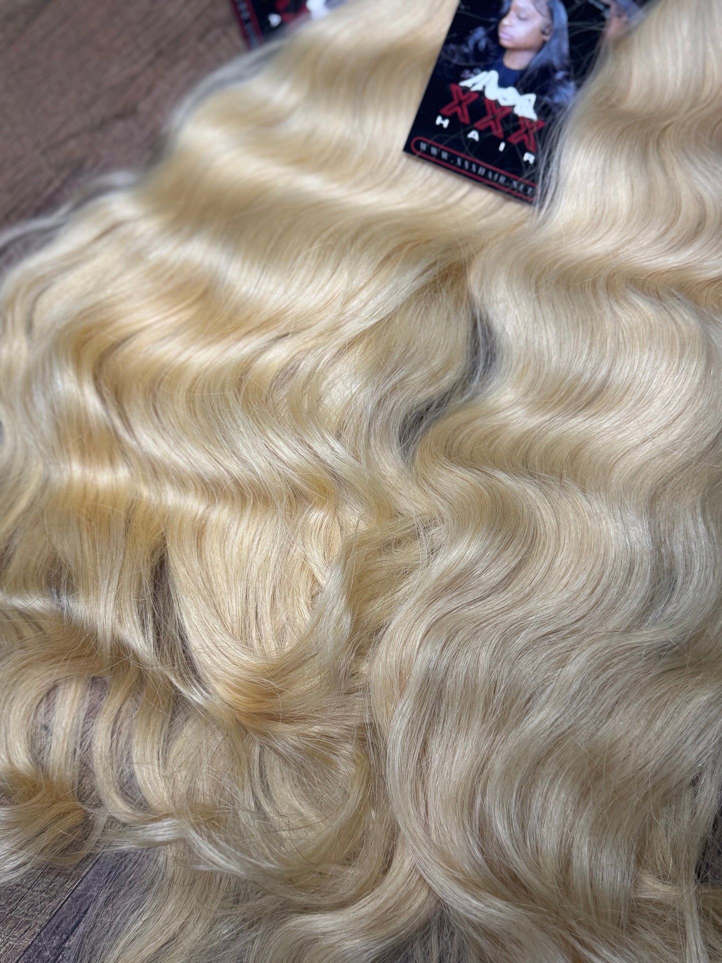 Cambodian Blonde #613 Natural Wavy Hair Bundle