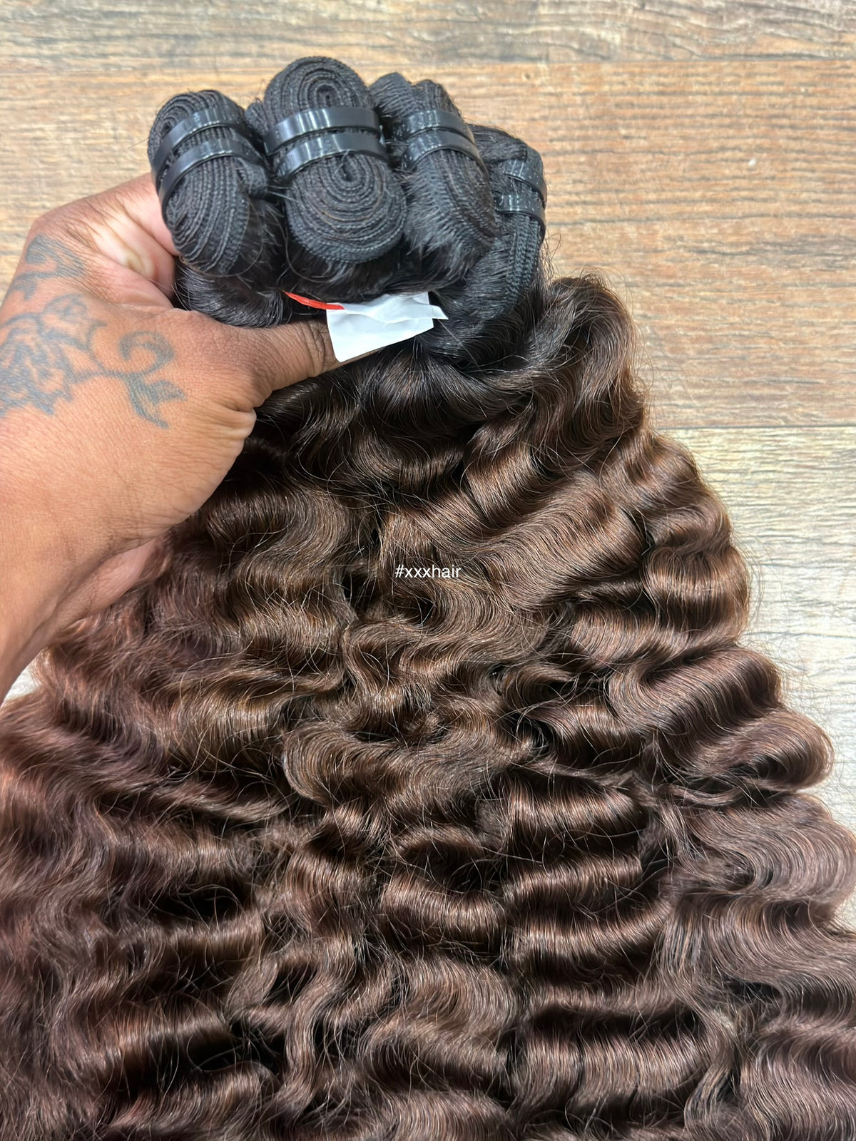 26” Raw Cambodian Loose Wavy Ombre Brown Hair Bundle (one bundle)